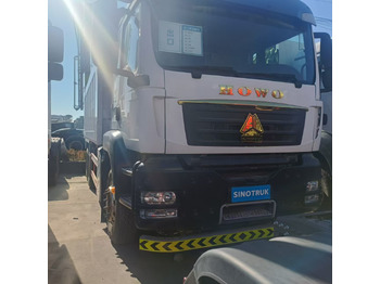 Caminhão SINOTRUK HOWO