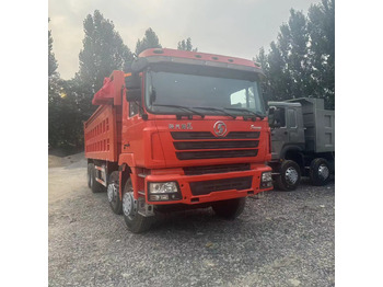 Caminhão SINOTRUK HOWO