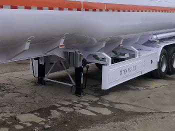 Semireboque para transporte de combustível nuevo TITAN Diesel Fuel Tanker Trailer for Sale in Malawi: foto 4