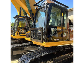 Escavadora de rastos CATERPILLAR 320D