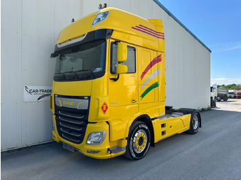Tractor DAF XF 530