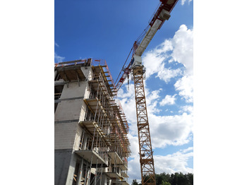 Guindaste de torre LIEBHERR