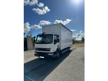 Caminhão com lona DAF LF 45 250