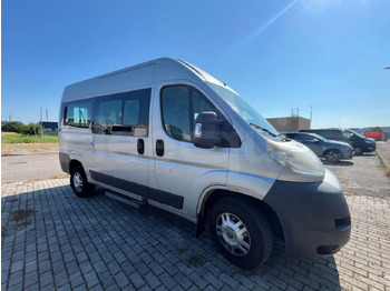 Micro-ônibus FIAT Ducato