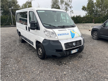 Micro-ônibus FIAT Ducato
