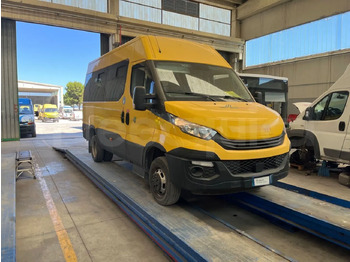 Autocarro escolar IVECO Daily