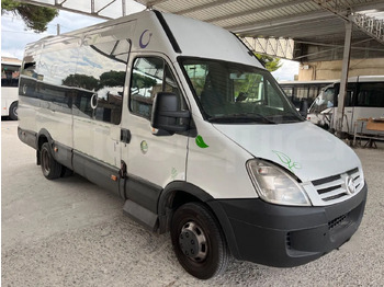 Autocarro IVECO Daily