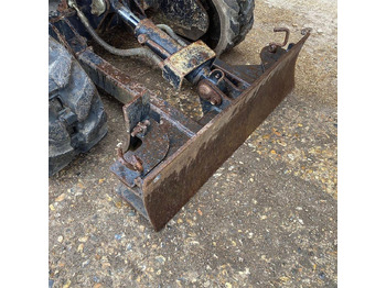 Locação de Kubota K 008-5  Kubota K 008-5: foto 5