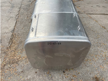 Tanque de combustível de Caminhão ZBIORNIK PALIWA MAN TGX TGS 680 L 75 AD BLUE 81122016726: foto 4 Tanque de combustível de Caminhão ZBIORNIK PALIWA MAN TGX TGS 680 L 75 AD BLUE 81122016726: foto 4