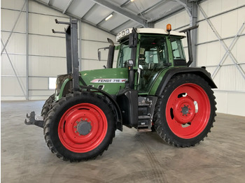 Trator FENDT 716 Vario