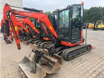 Mini escavadeira KUBOTA KX027-4