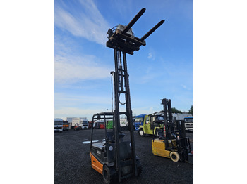 Empilhadeira elétrica STILL R60