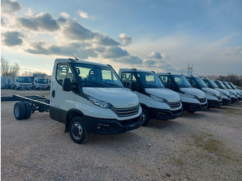 Caminhão chassi IVECO Daily 35c16