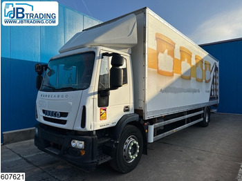 Caminhão furgão IVECO