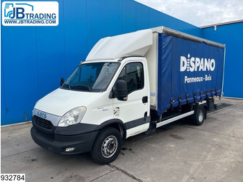 Furgão de toldo IVECO Daily
