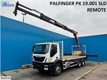 Camião de caixa aberta/ Plataforma IVECO Trakker
