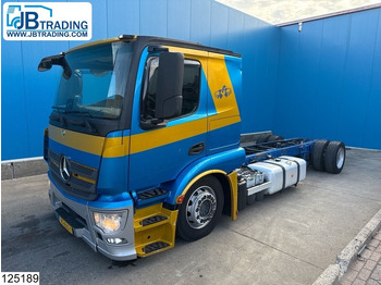 Caminhão chassi MERCEDES-BENZ Actros 1843