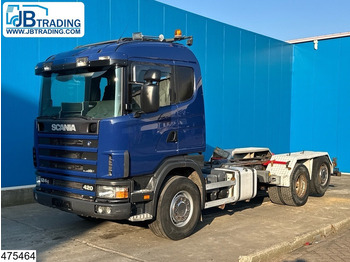 Caminhão chassi SCANIA 124