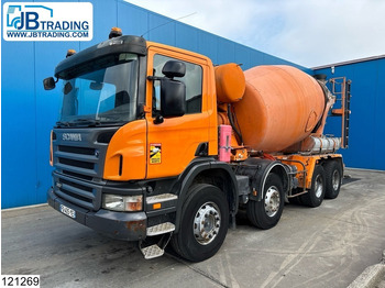 Caminhão betoneira SCANIA P