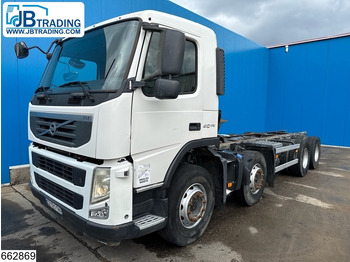 Caminhão chassi VOLVO FM 410