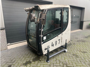 Cabine e interior LIEBHERR