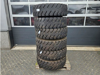 Jantes e pneus LIEBHERR