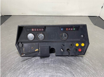 Cabine e interior de Máquina de construção Zettelmeyer ZL601 - Dashboard/Console/Konsole: foto 1