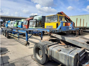 Semireboque transportador de contêineres/ Caixa móvel MC ELVANEY MOTORS LTD 40FT: foto 4 Semireboque transportador de contêineres/ Caixa móvel MC ELVANEY MOTORS LTD 40FT: foto 4