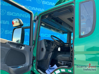 Caminhão furgão SCANIA P 320 DB6x2*4MNB RETARDER FULL AIR 8T TAIL LIFT 2T: foto 3