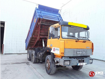 Caminhão basculante IVECO