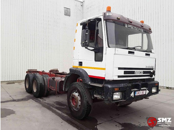 Caminhão chassi IVECO EuroTrakker