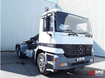 Caminhão transportador de contêineres/ Caixa móvel MERCEDES-BENZ Actros 2540