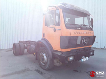 Caminhão chassi MERCEDES-BENZ SK 1824