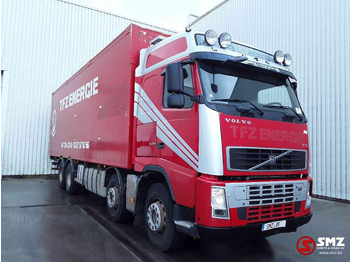 Caminhão VOLVO FH 520