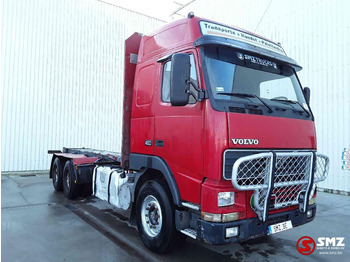Caminhão chassi VOLVO FH12 460