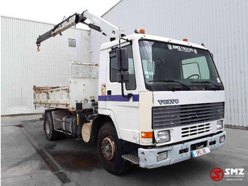 Caminhão basculante VOLVO FL12