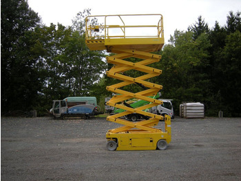 Caminhão com plataforma aérea Genie GS 4047 Scherenarbeitsbühne Genie 14 m: foto 5
