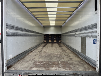 Caminhão furgão Iveco 120E25 Eurocargo 4x2  Koffer | Ladebordwand: foto 3