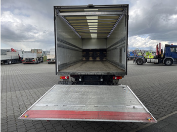 Caminhão furgão Iveco 120E25 Eurocargo 4x2  Koffer | Ladebordwand: foto 2