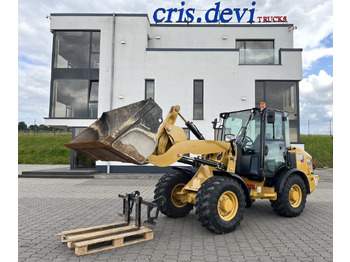 Carregadeira de rodas CATERPILLAR 906M