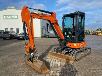 Mini escavadeira HITACHI ZX26U-6
