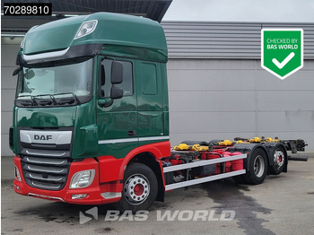 Caminhão transportador de contêineres/ Caixa móvel DAF XF 480