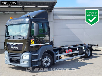 Caminhão transportador de contêineres/ Caixa móvel MAN TGS 18.360