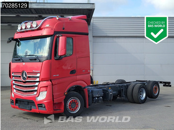 Caminhão chassi MERCEDES-BENZ Actros 2548