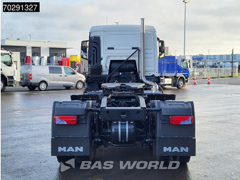 Tractor nuevo MAN TGS 33.400 6X4 NEW! Full-Steel Big-Axle Drumbrakes LED Euro 2: foto 3 Tractor nuevo MAN TGS 33.400 6X4 NEW! Full-Steel Big-Axle Drumbrakes LED Euro 2: foto 3