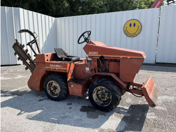Colocadora de tubagem DITCH WITCH