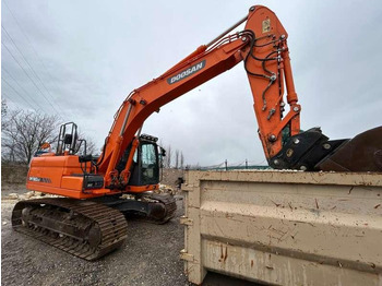 Escavadora de rastos DOOSAN DX180