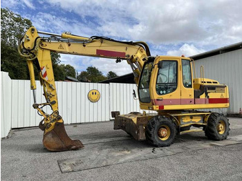 Escavadeira de rodas LIEBHERR A 900