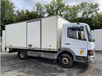 Caminhão chassi MERCEDES-BENZ Atego 1018