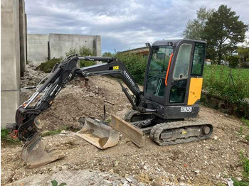 Mini escavadeira VOLVO ECR25D